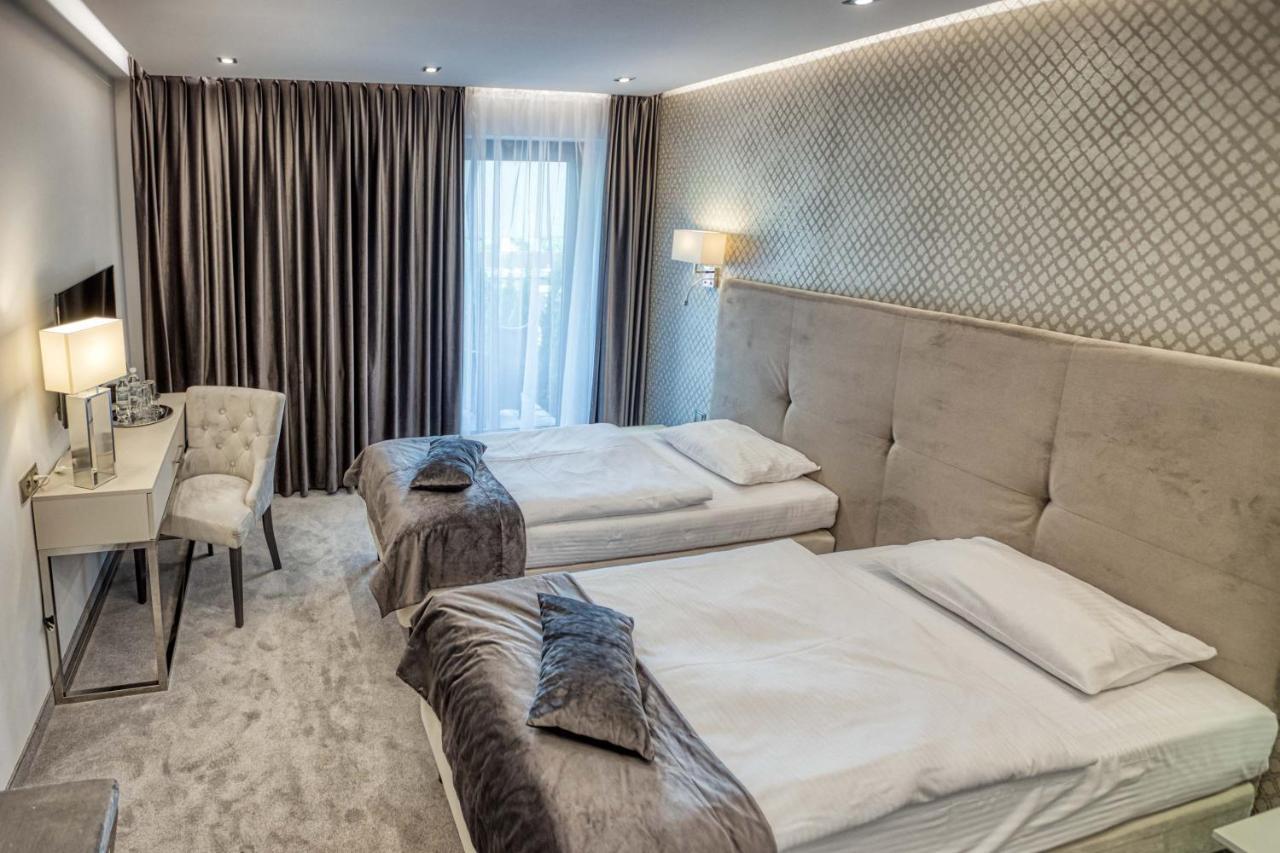 Hotel Biały Dom Rybnik  Buitenkant foto